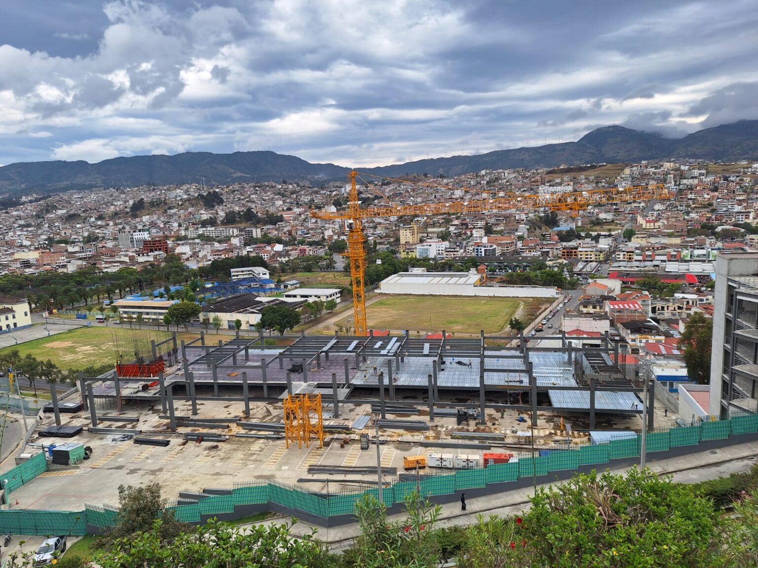 Proyecto UTPL — Steel Panel